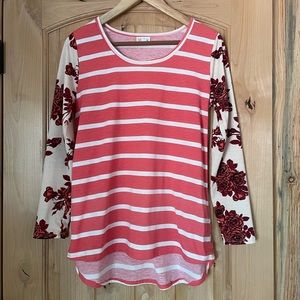 LuLaRoe Lynnea top fun mix of patterns and colors - EUC